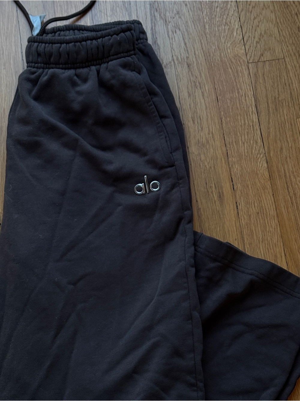 Alo Brown Sweats - Picture 4 of 4